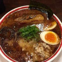 こぼんしゃん 角肉＋味付け玉子 ¥1180