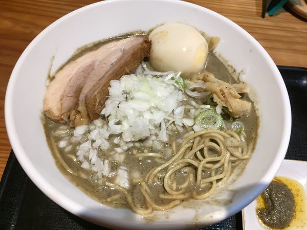 「半殺し¥1000+味玉¥100+ビール¥500」@つけめん・らーめん・煮干そば 金狼の写真