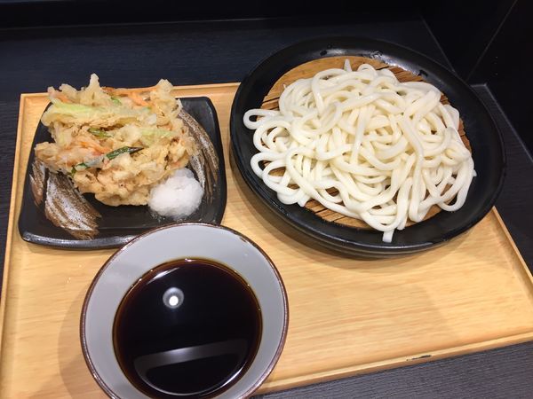 「かき揚げせいろうどん¥390」@小諸そば 新越谷駅店の写真