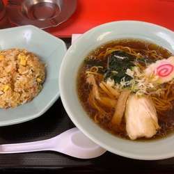 ラーメン・半炒飯セット 800円