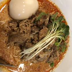 濃厚担々麺 700円