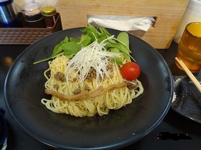 「オリーブ塩の油そば」@塩家 誇道の写真