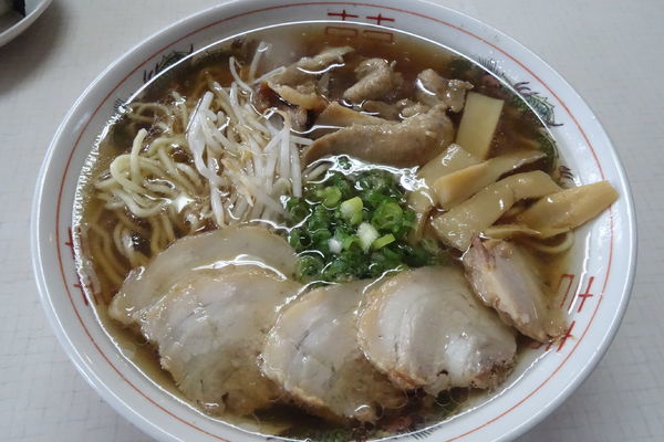 「ラーメン+チャーシューハーフ」@すみれ食堂の写真