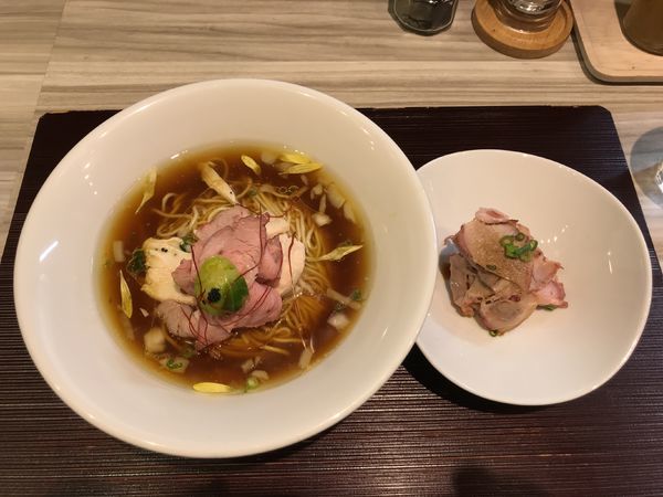 「鶏と水 醤油 肉増し」@つくばらーめん 鬼者語 -オニモノガタリ-の写真