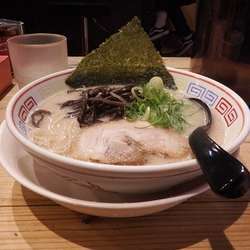 豚骨ラーメン（白）
