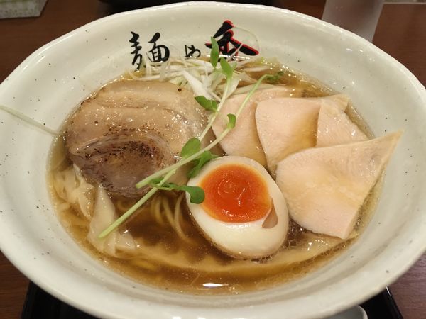 「純鶏ラーメン醤油」@麺や秀の写真