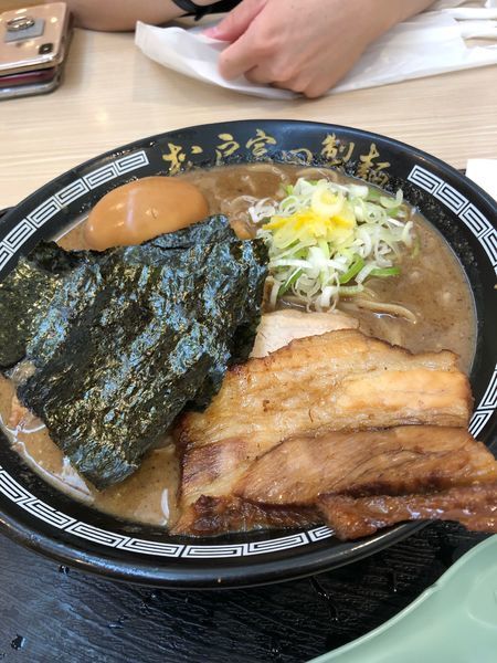 「中華特製ラーメン」@松戸富田製麺 三井アウトレットパーク木更津店の写真