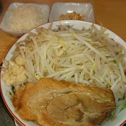 ラーメン(780円)+玉ねぎ(50円)+生姜(50円)