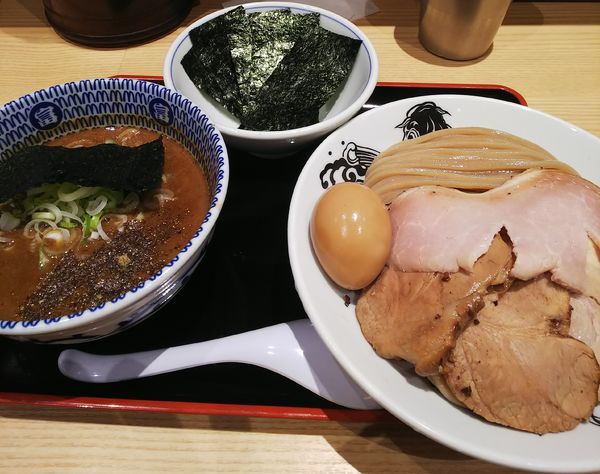 「濃厚チャーシューつけ麺(並)味玉+のり」@松戸富田麺業 千葉駅構内店の写真