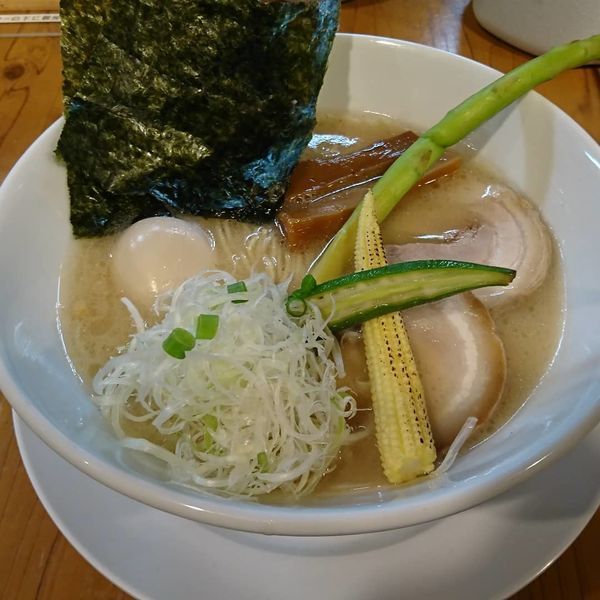 「特製豚白湯らぁめん」@ろく月の写真