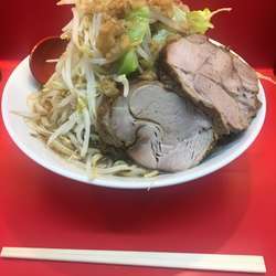中ラーメン 300g   豚増し 950円