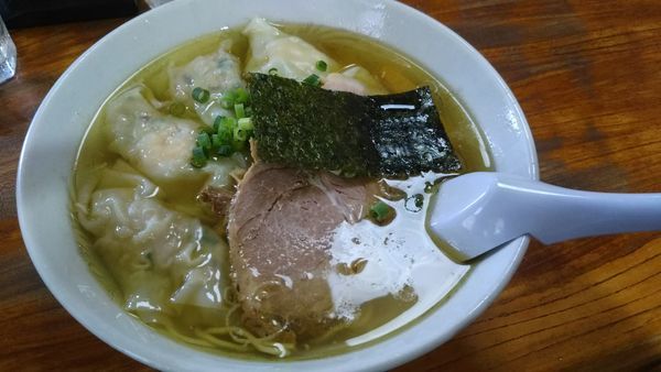 「塩雲呑麺 1050円」@伊達屋の写真