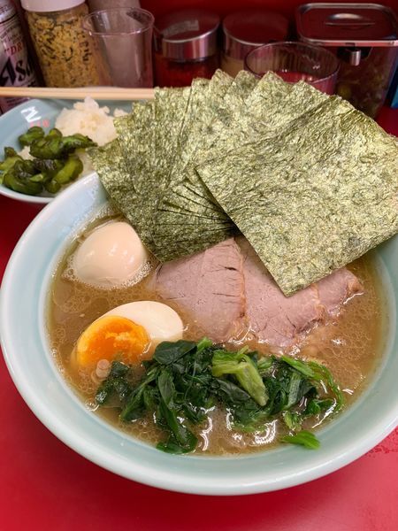 「特製ラーメン」@横浜家系ラーメン 武蔵家 千歳烏山店の写真