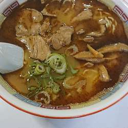 しょうゆラーメン  750円