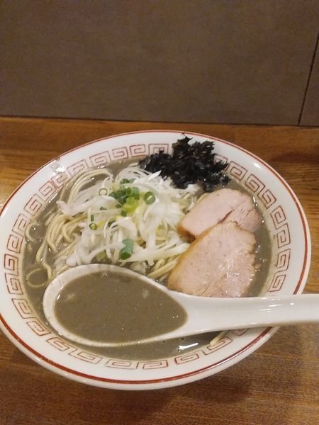 「極濃厚煮干そば　中盛」@煮干中華そば専門 煮干丸の写真