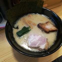 綱島豚骨らーめん