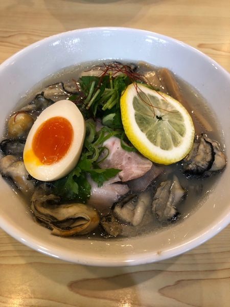 「特製牡蠣そば」@寿製麺よしかわ 坂戸店の写真