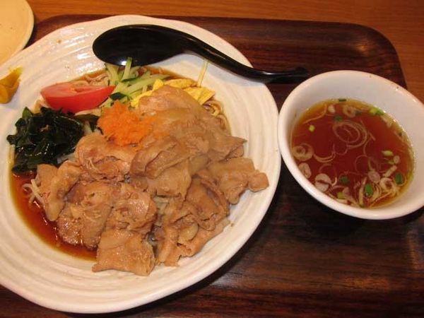 「肉冷し　880円」@麺処直久 新橋店の写真
