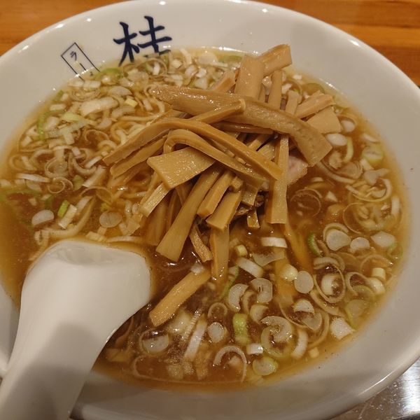 「ラーメン小700円、メンマのせ100円」@煮干しだし醤油ラーメン 桂の写真