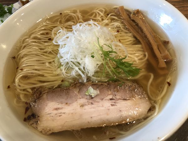 「醤油の旨味ソバ」@Tomboの写真