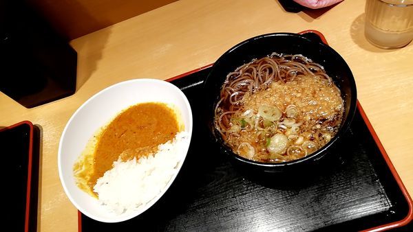 「タヌキ蕎麦　カレーセット」@よもだそば 日本橋店の写真