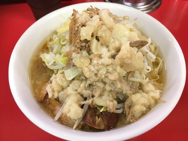 「麺半分豚2枚 ニンニクアブラ」@ラーメン二郎 茨城守谷店の写真