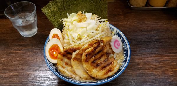 「ドカ盛り野菜ラーメン」@麺屋 武士道 都立大学店の写真