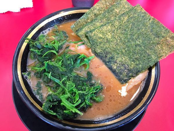 「チャーシューメン＋青菜」@家系ラーメン 熊田家の写真