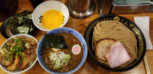 「つけ味玉(並)＋チャーシューご飯」@中華蕎麦うゑずの写真