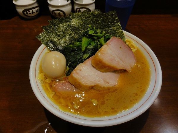 「特製ラーメン900円もも麺硬め中盛100円」@らーめん飛粋の写真