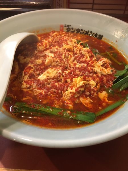 「ニラタンタン麺 玉子増し メチャ辛 +ライス」@元祖ニュータンタンメン本舗 片倉店の写真