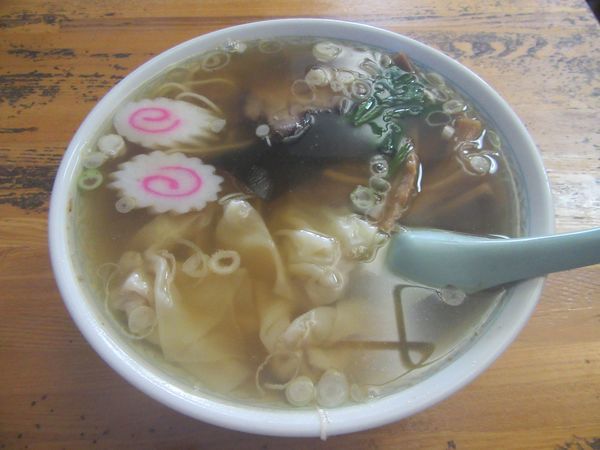 「ワンタンメン（５８０円）」@中華ソバ 坂本の写真