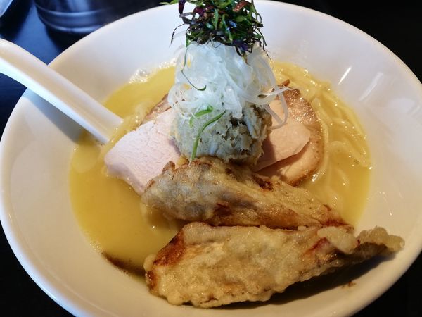 「鶏白湯塩」@雨は、やさしく No.2の写真