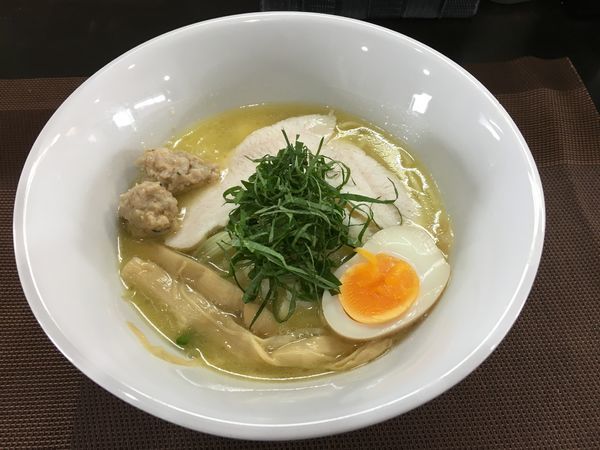 「鳥白湯塩」@麺屋 縁 YUKARIの写真