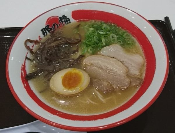 「那の福とんこつラーメン」@那の福 東名上り富士川SA店の写真