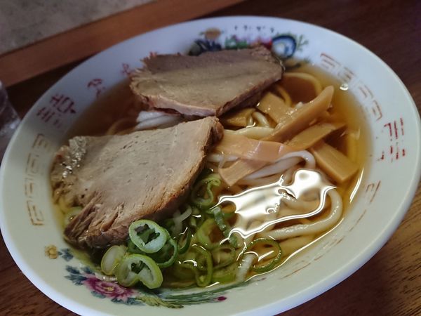 「中 700円」@丸海鳴海中華そば店の写真