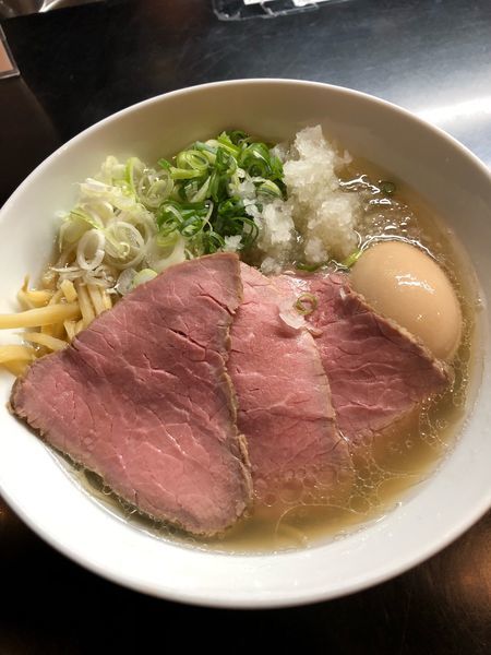「贅沢塩ラーメン」@牛骨らぁ麺 マタドール 本店の写真