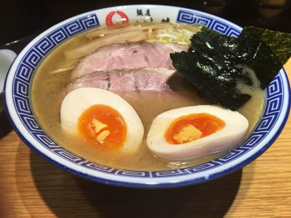 「特製中華そば」@銀座 いし井 下北沢店の写真