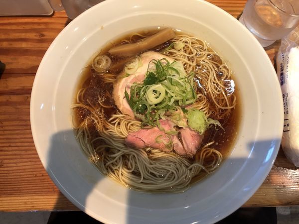 「醤油らーめん」@らーめん芝浜の写真