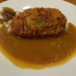 特撰カツカレー 780円＋2辛 30円