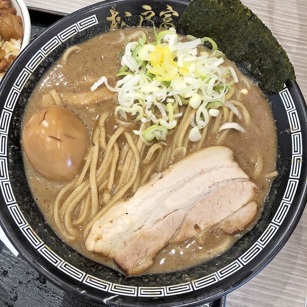 「濃厚味玉そば」@松戸富田製麺 三井アウトレットパーク木更津店の写真