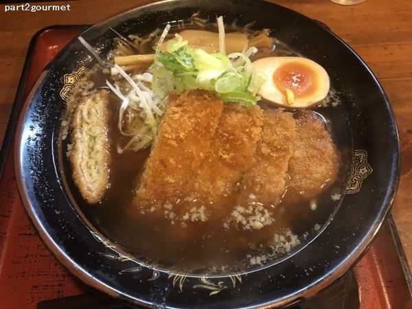 「スタミナとんかつらーめん (1,102円)税別」@ちゃあしゅう屋 上三川店の写真
