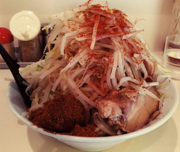 「ぶんすけ裏＋激辛玉」@麺家ぶんすけの写真