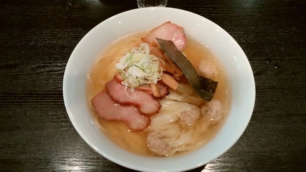 「チャーシューワンタンメン¥1100-」@支那ソバ 小むろの写真