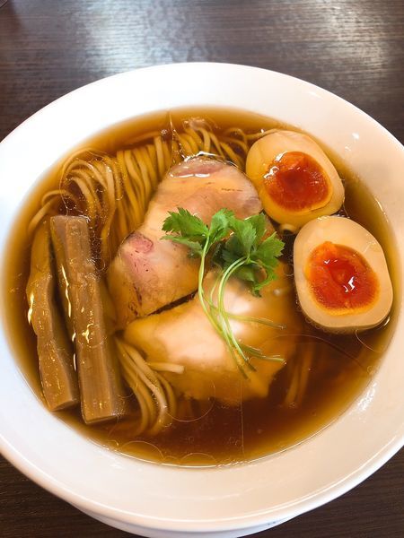 「特製醤油らぁ麺」@らぁ麺 紫陽花の写真