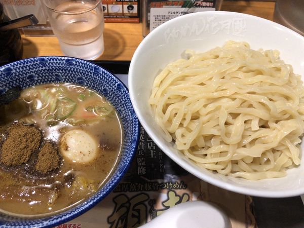 「頑者(中) + 味玉」@らあめん花月嵐 三鷹南口店の写真