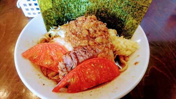 「【期間限定】冷やし中華(麺少なめ･ニンニク･アブラ)+海苔」@麺屋 歩夢の写真