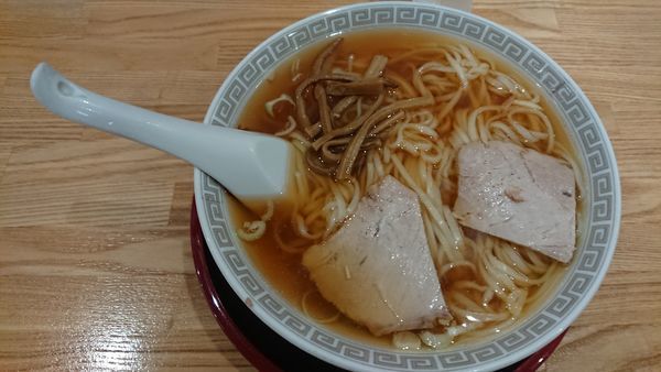 「中華そば 650円」@新京亭の写真