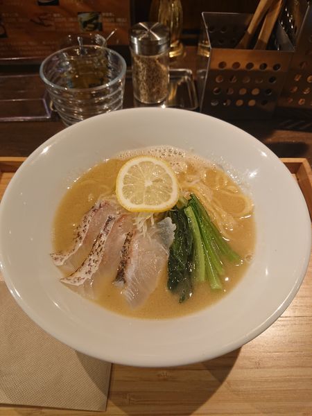 「鯛だしラーメン」@真鯛らぁめん まちかどの写真