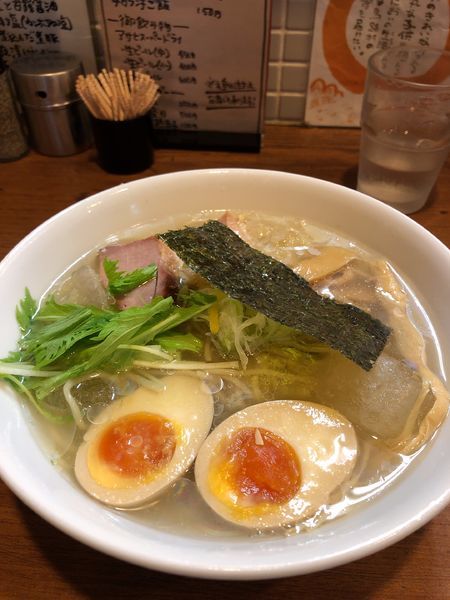 「【限定】ユズと柚子胡椒香る冷し白醤油ラーメン950円」@麺処 びぎ屋の写真